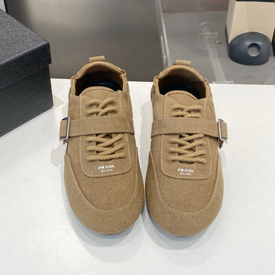 P-Sneakers