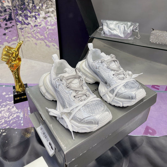 B-Sneakers