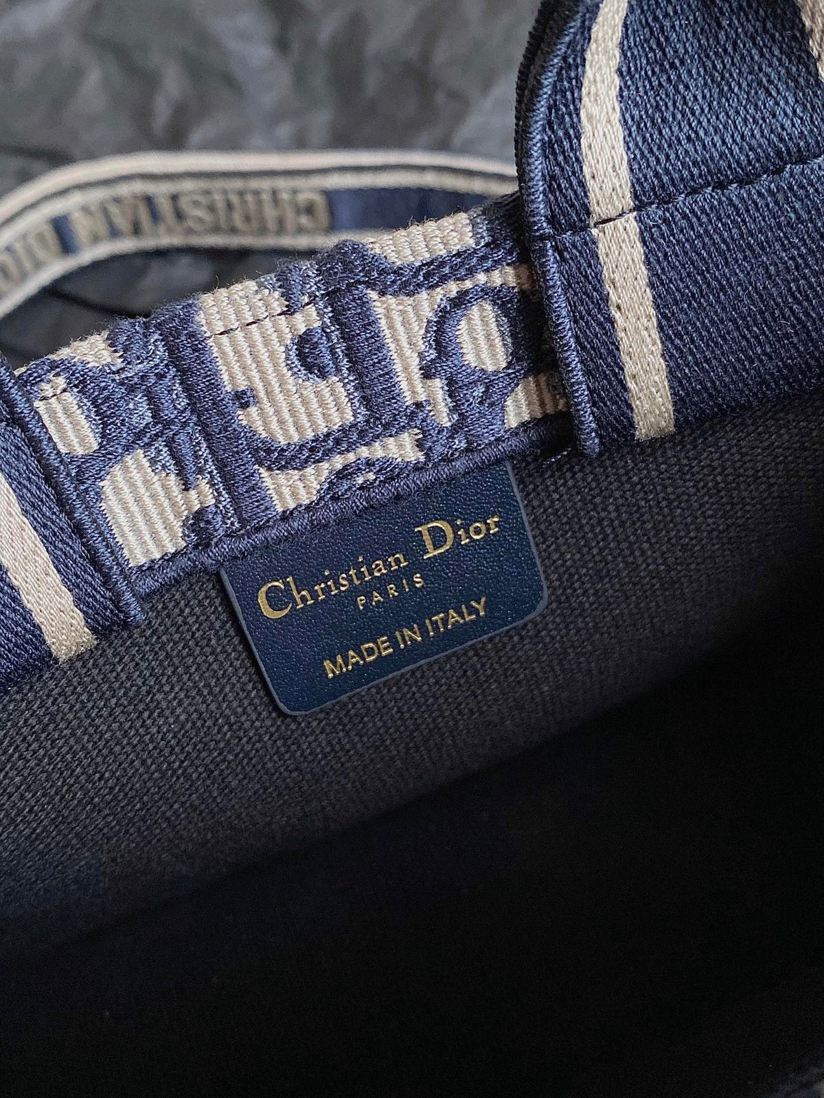 D-Book Tote