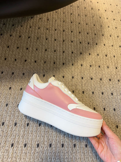 S-Sneakers