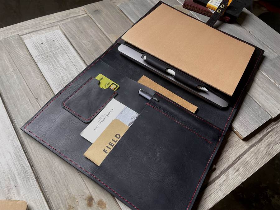 Personalized Black Leather MacBook Case - 14/15/16 "Pro Air, M2/M3