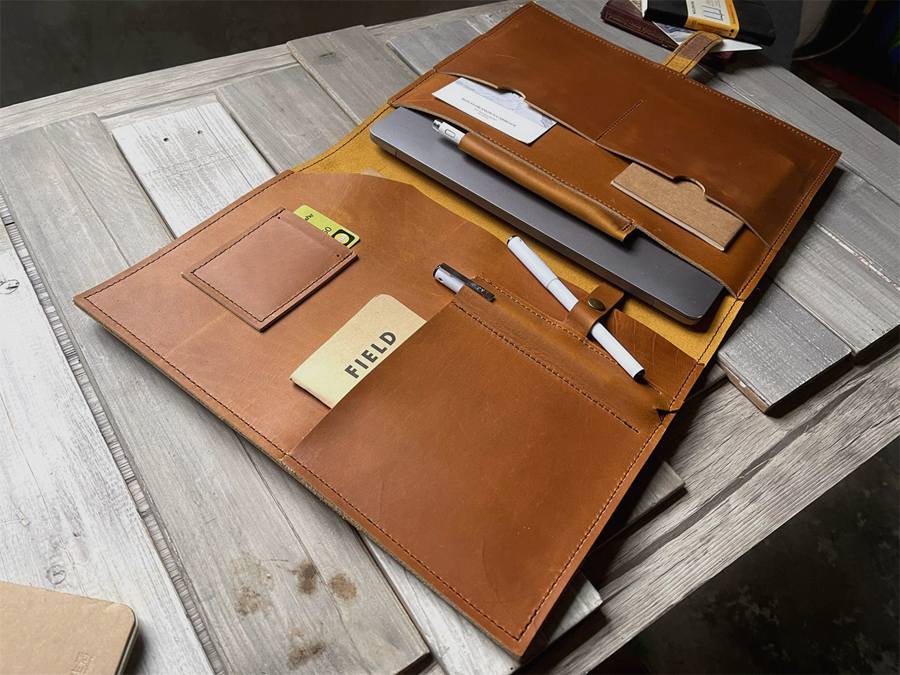 Personalized Leather MacBook Pro M2/M3 Max Sleeve – 13/14/16 Inch Handmade Case