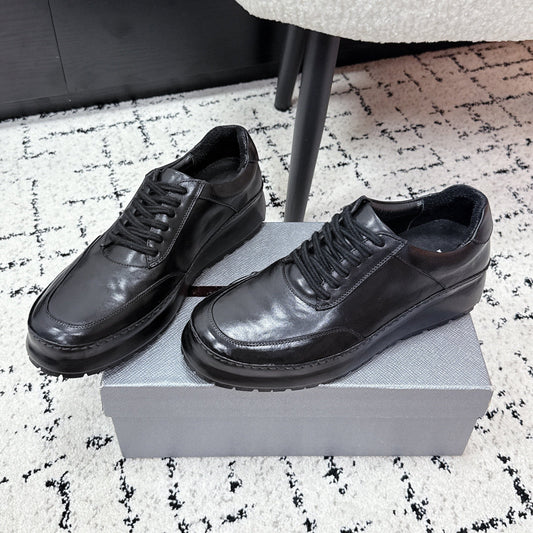 P-Sneakers