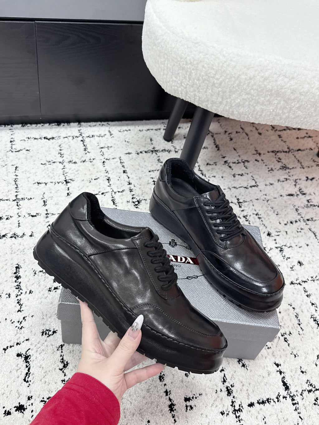 P-Sneakers