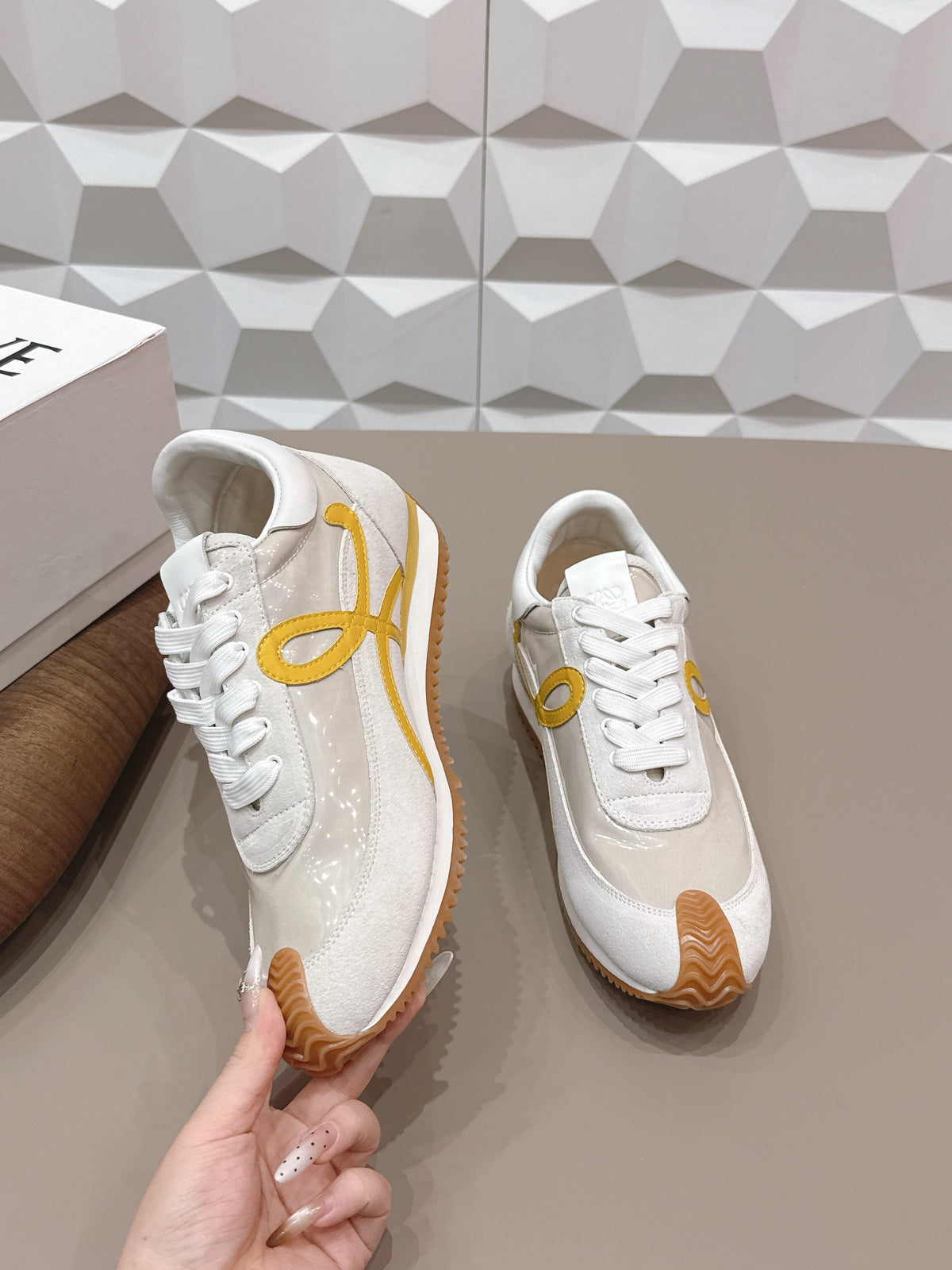 L2-Sneakers