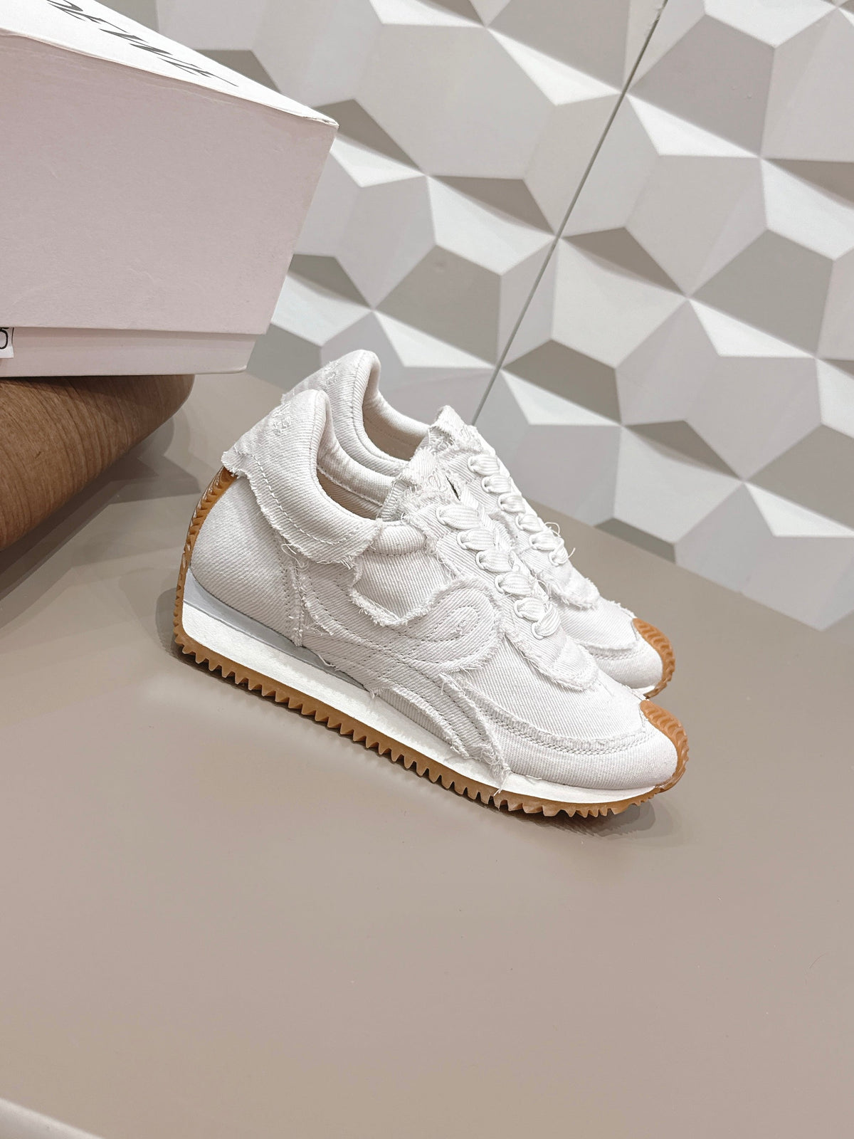 L2-Sneakers
