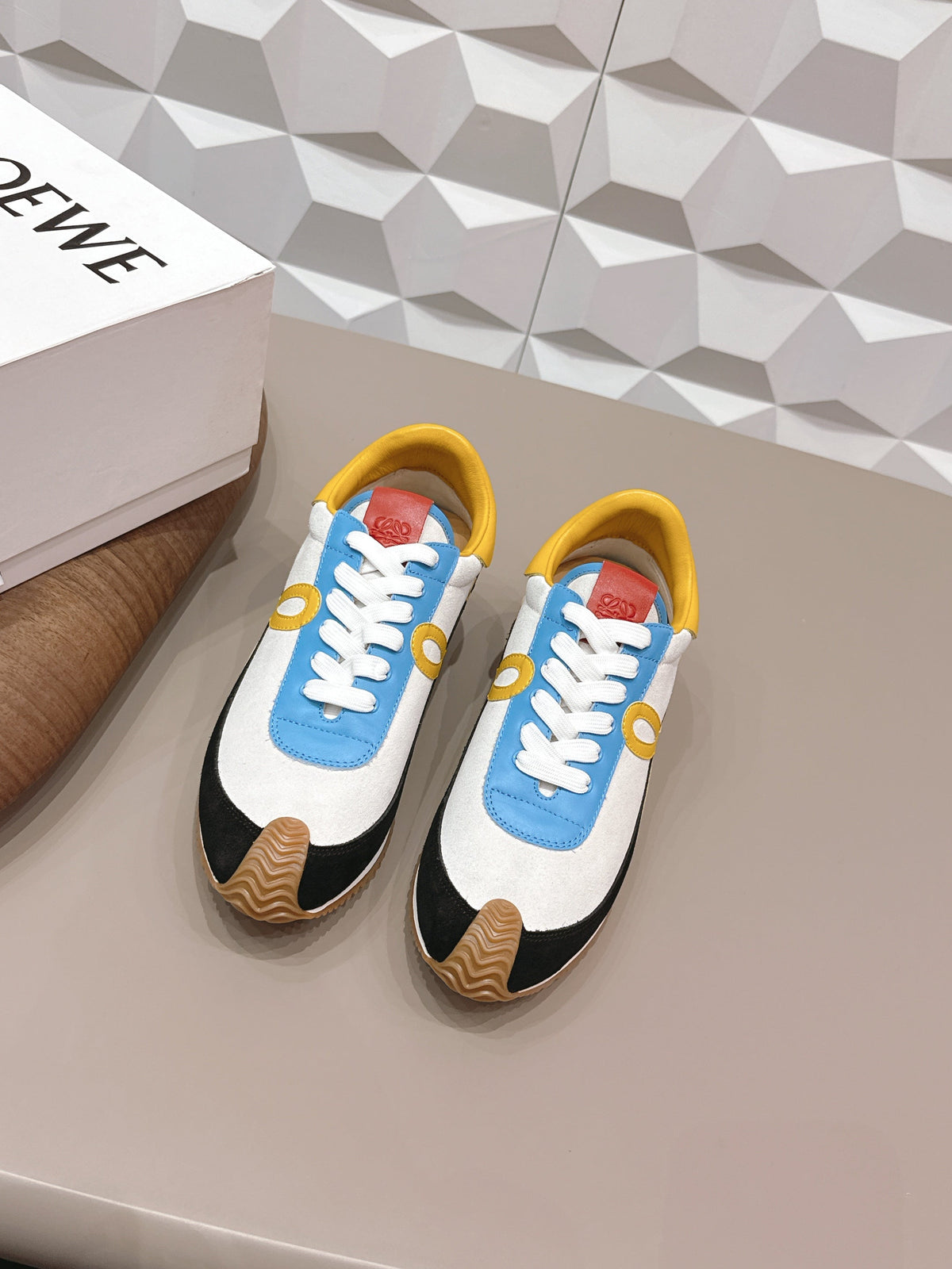 L2-Sneakers