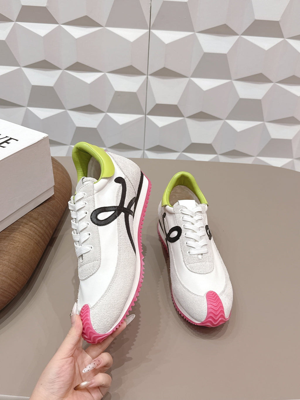 L2-Sneakers