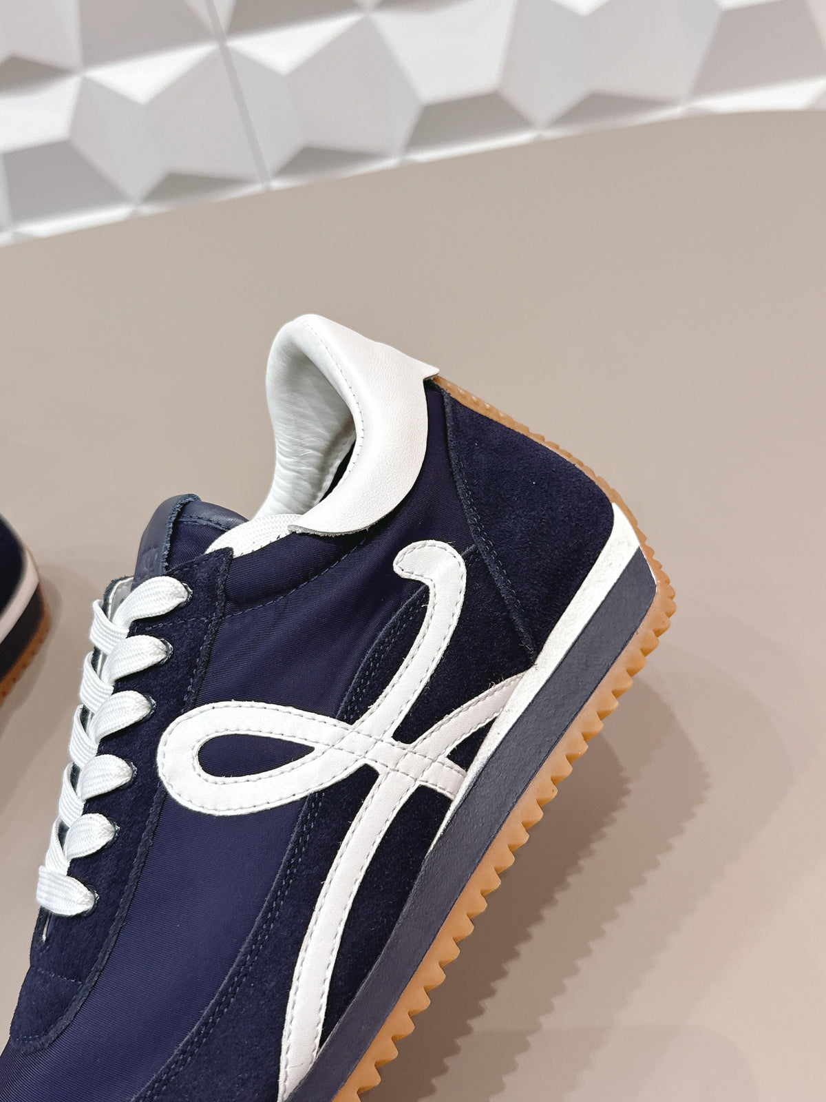 L2-Sneakers