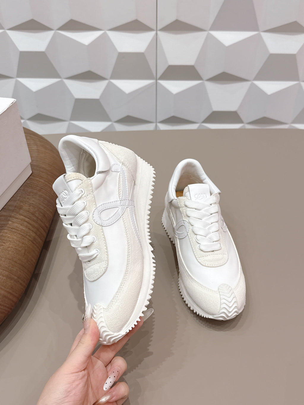 L2-Sneakers