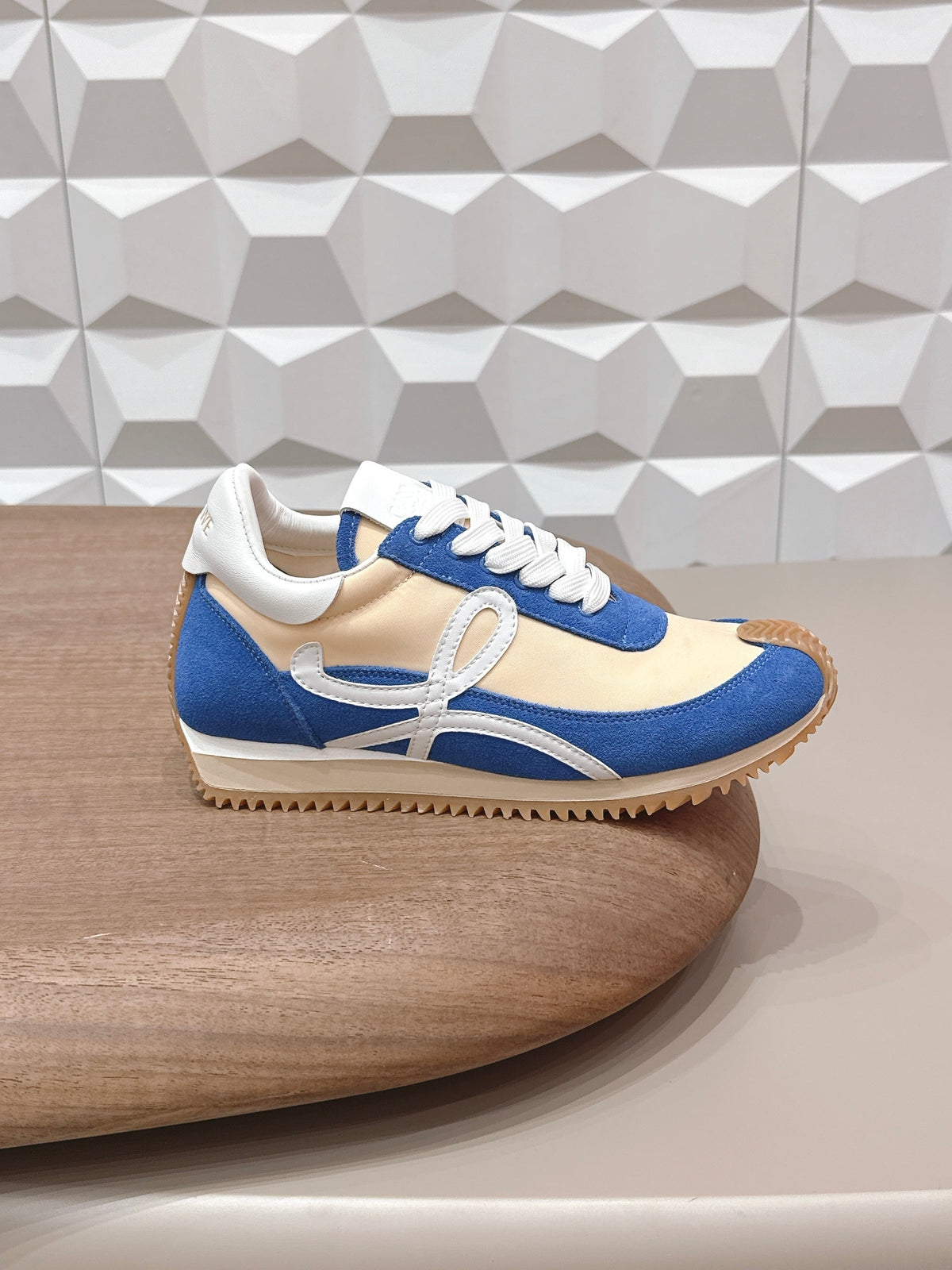L2-Sneakers