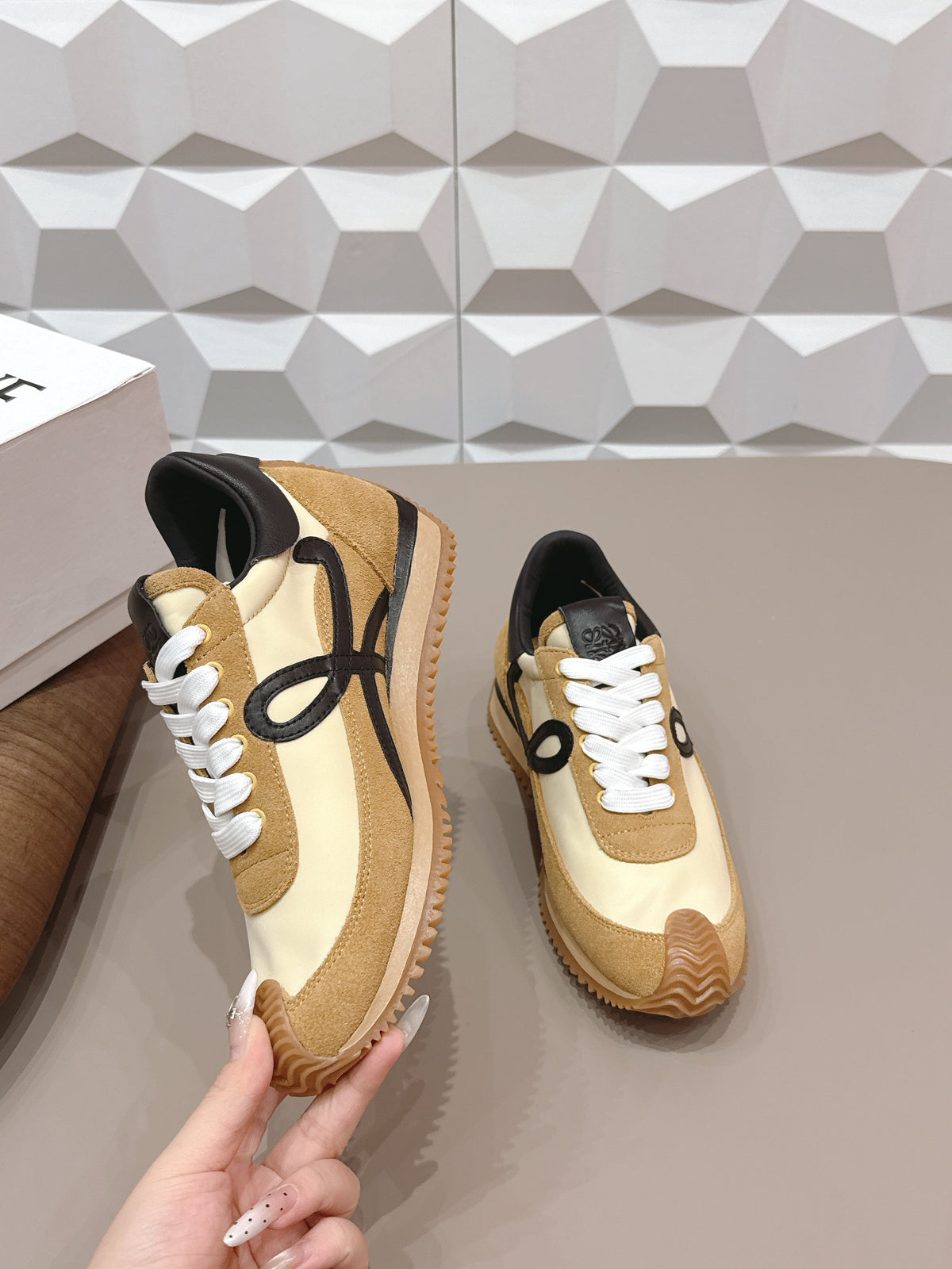 L2-Sneakers