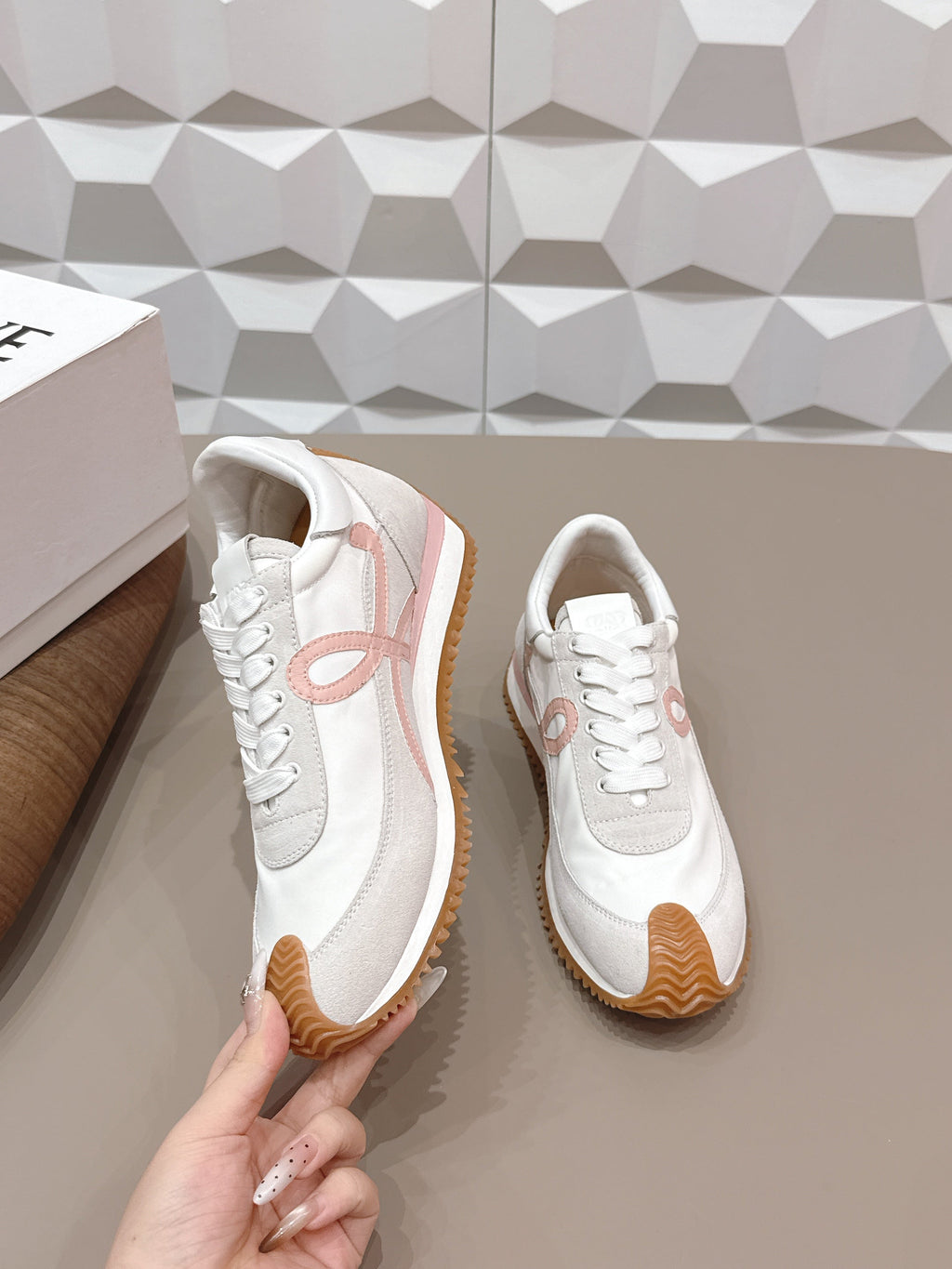 L2-Sneakers