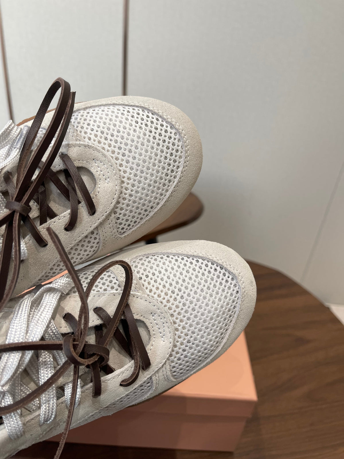 M-Sneakers
