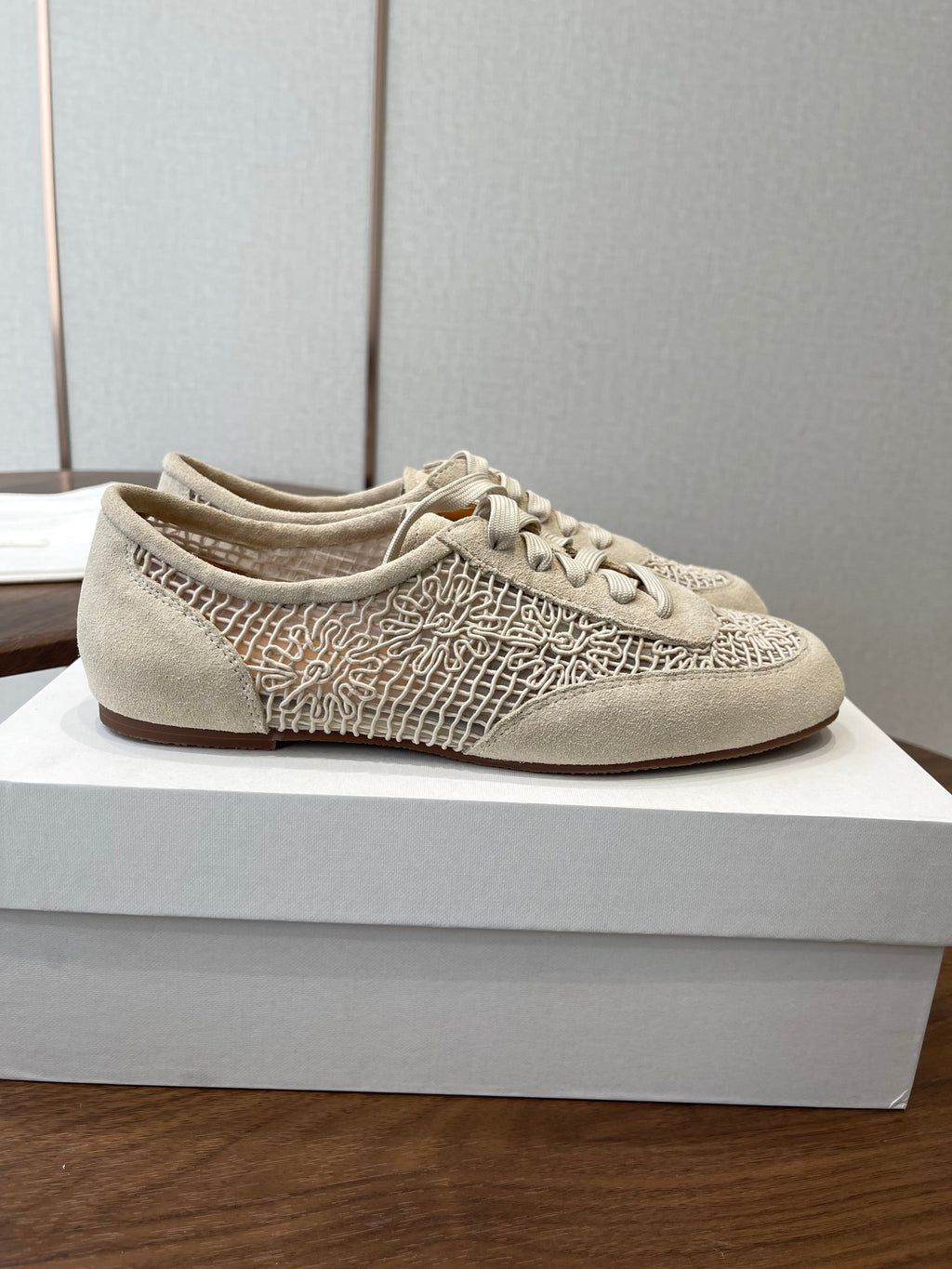 T-Sneakers