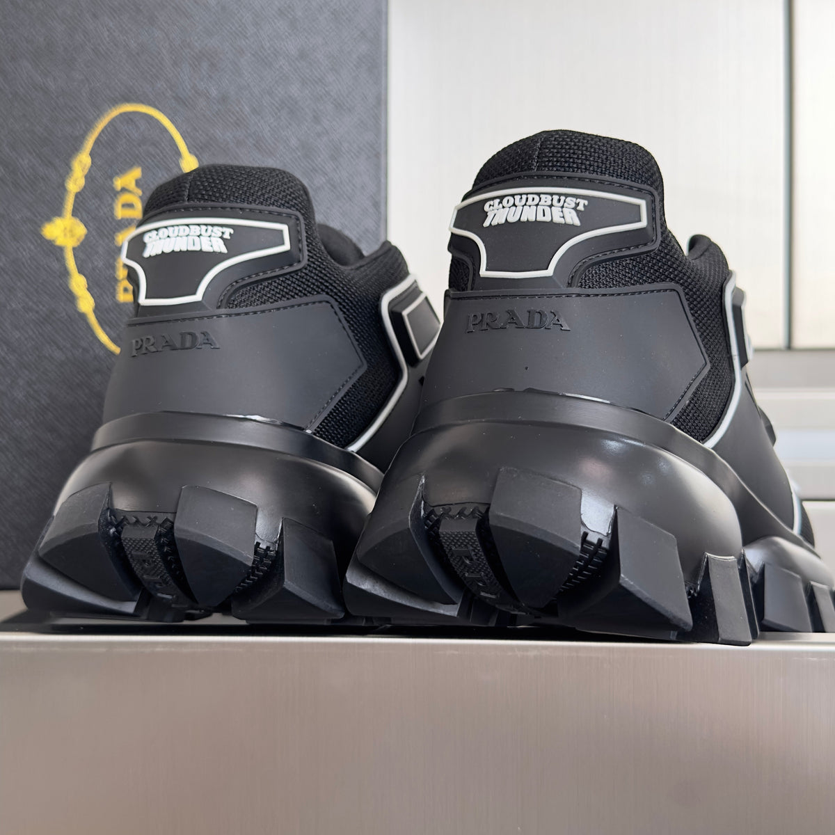P-Sneakers