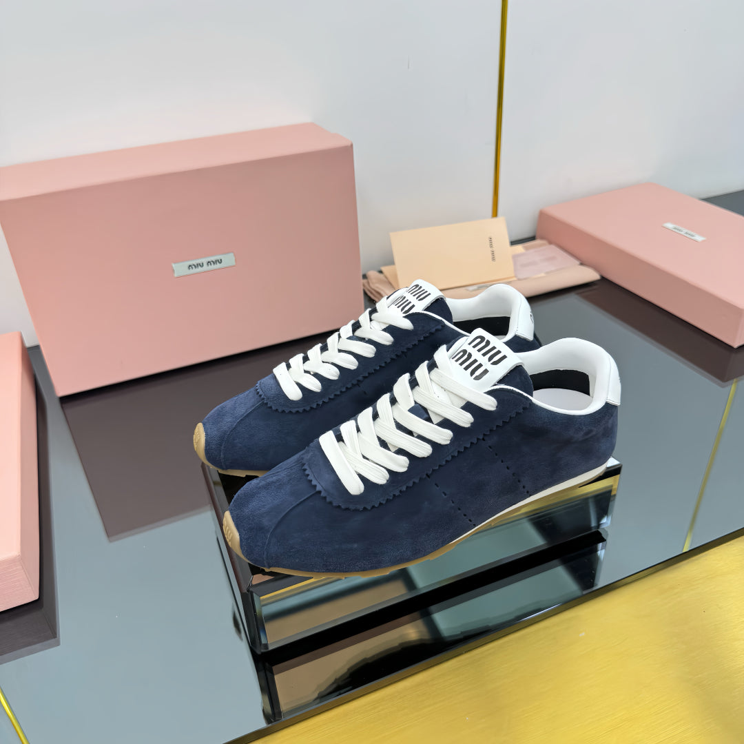M-Sneakers