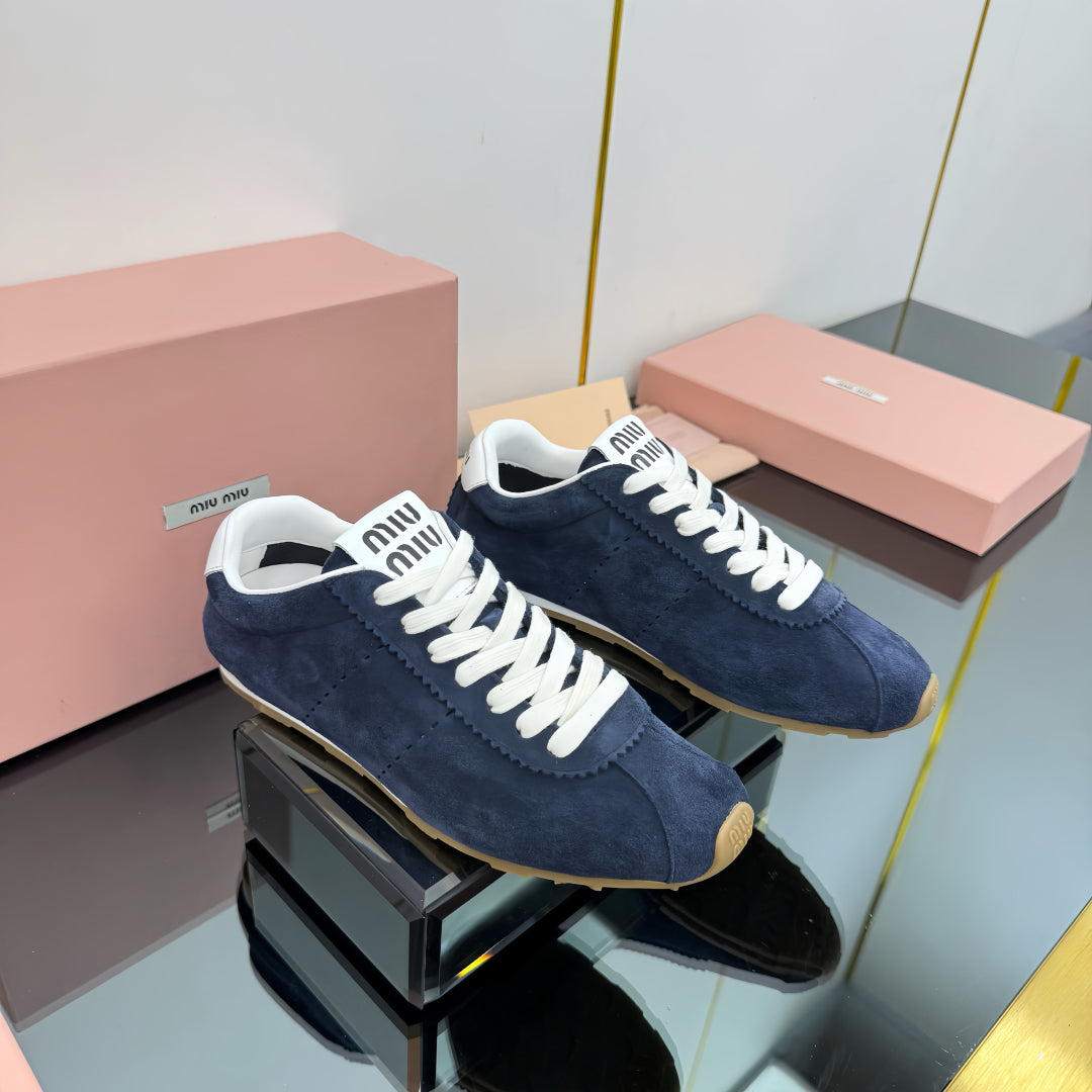 M-Sneakers