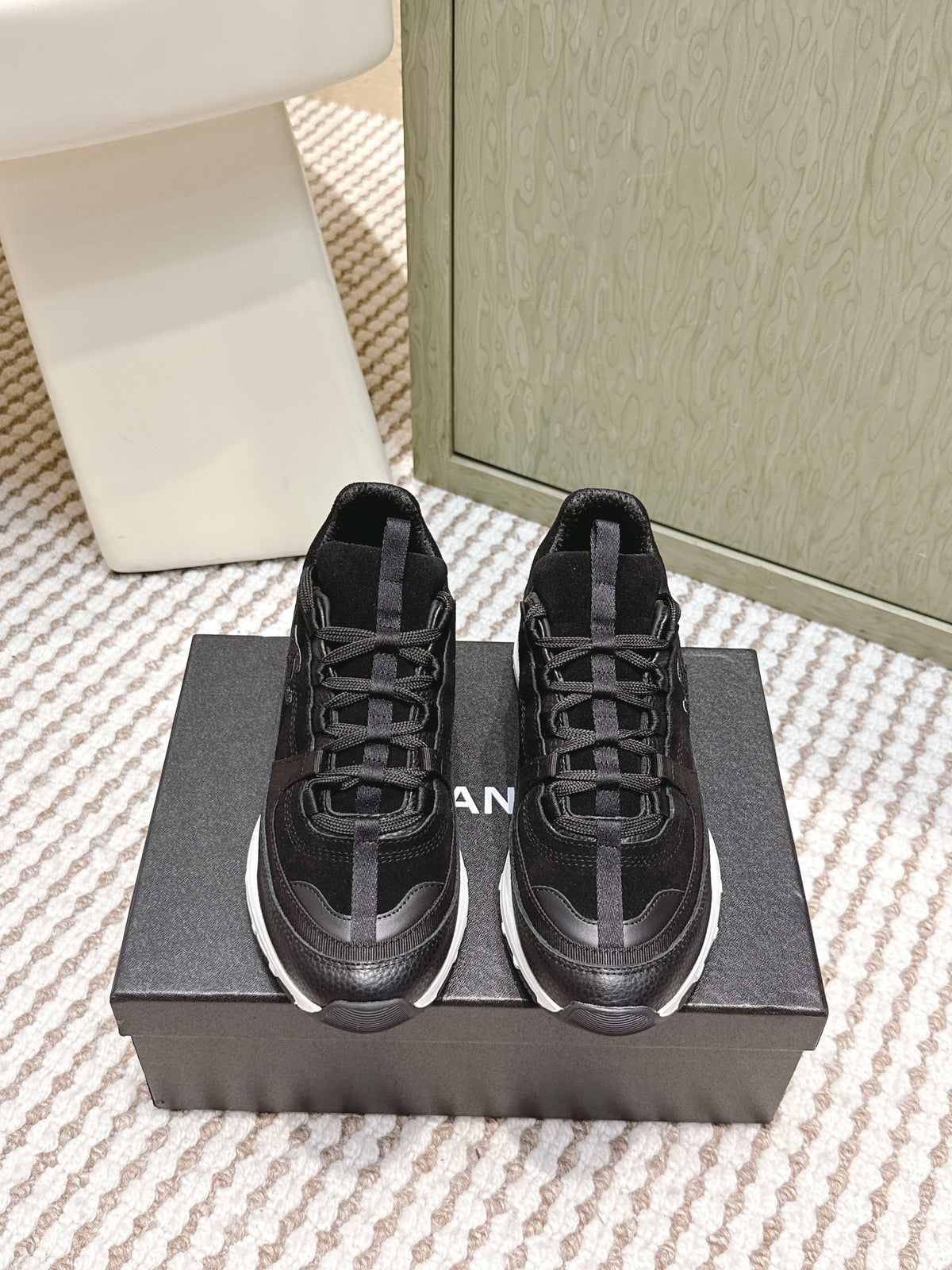 C-Sneakers