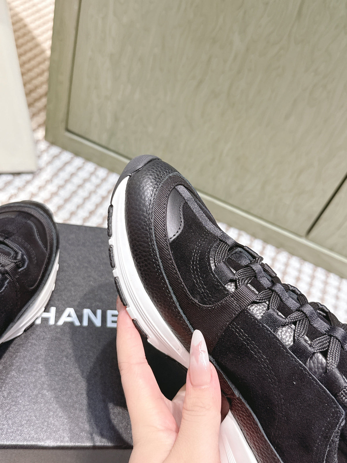 C-Sneakers