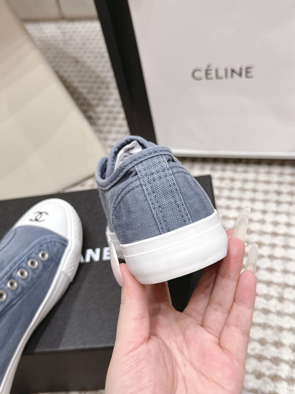 C-Sneakers