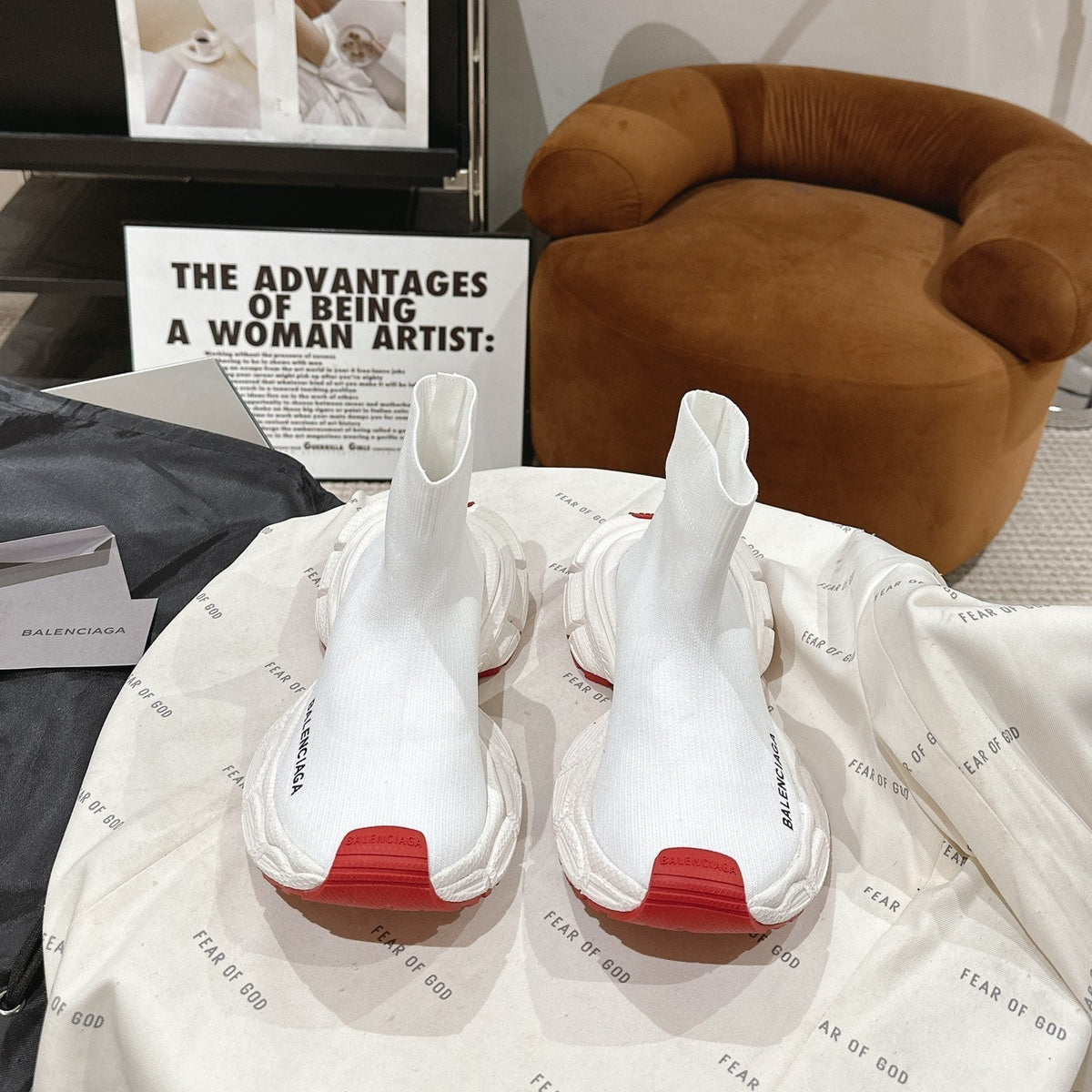B-Sneakers