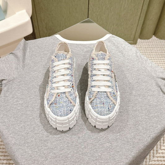 P-Sneakers