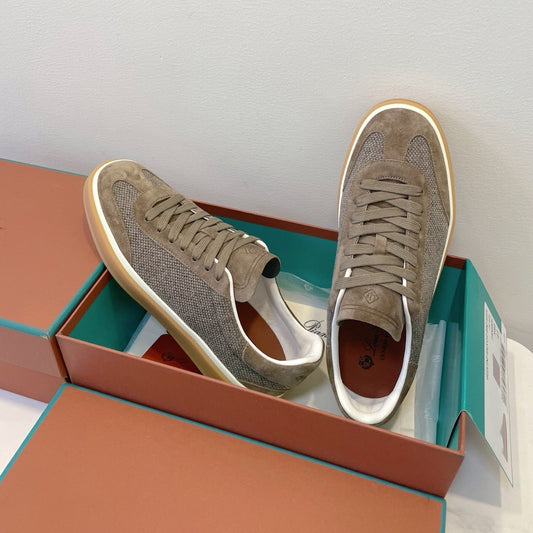 L-Sneakers