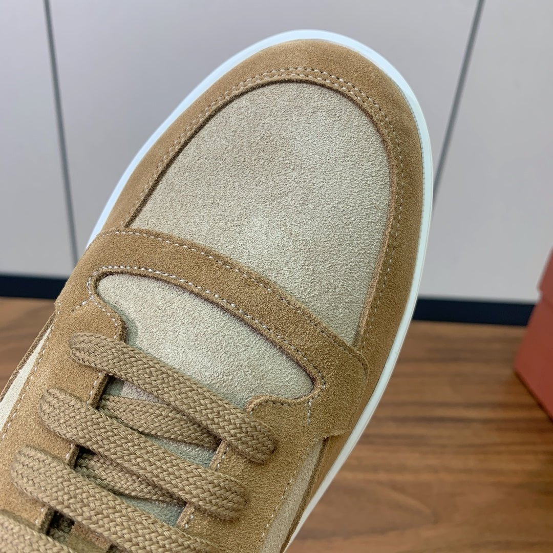 L-Sneakers