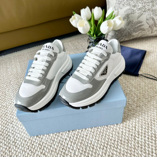 P-Sneakers