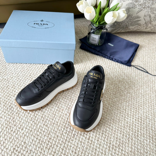 P-Sneakers