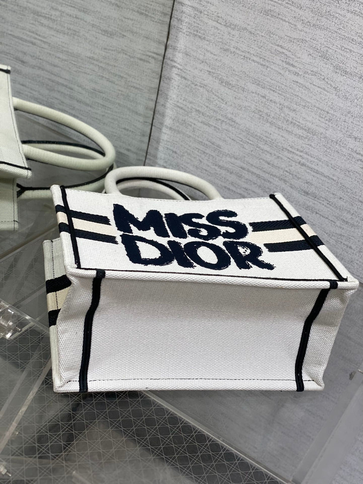 D-Book Tote