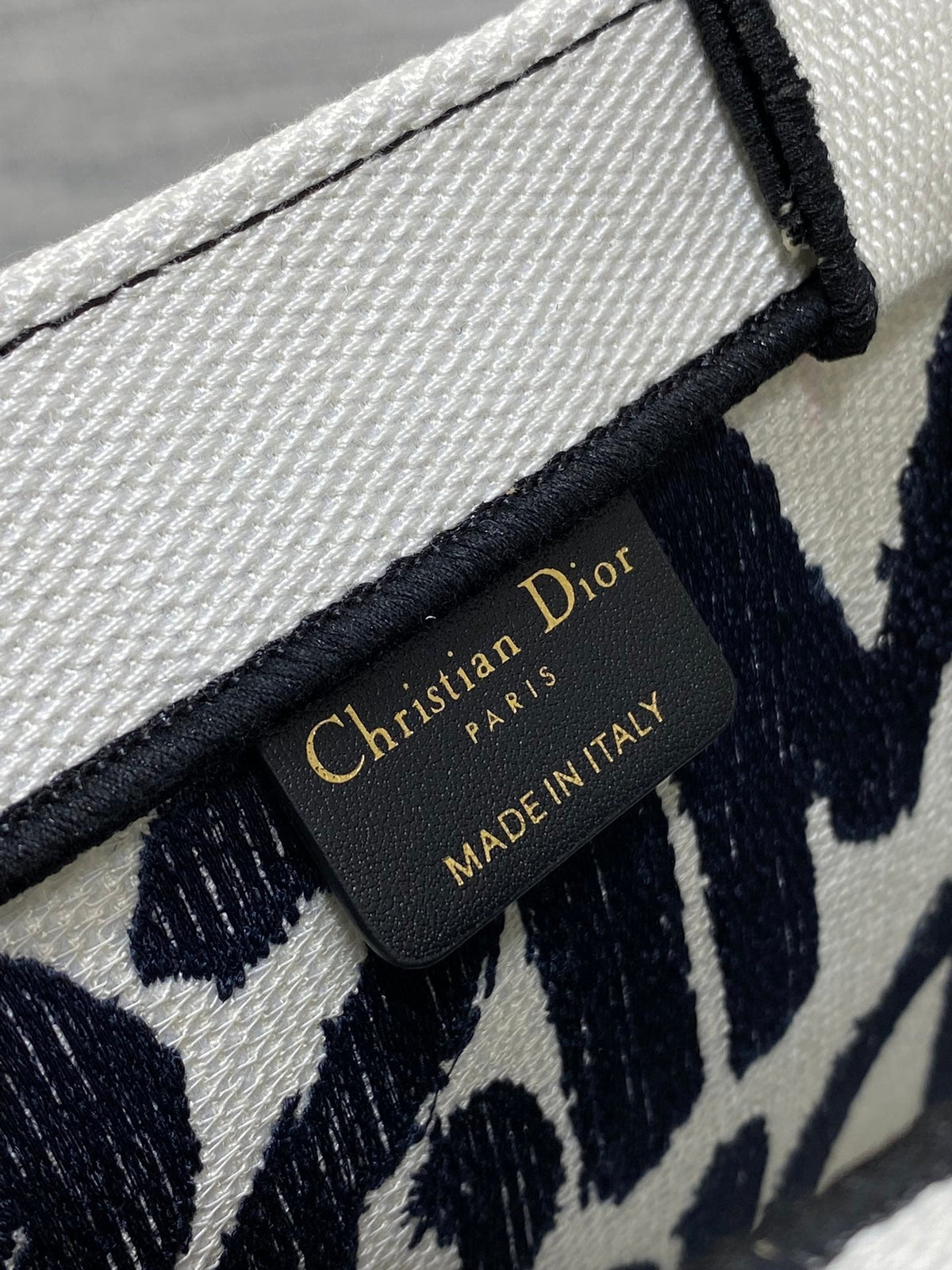 D-Book Tote