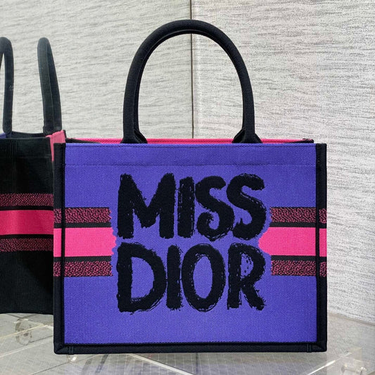 D-Book Tote