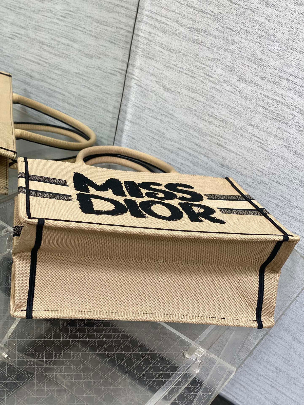 D-Book Tote