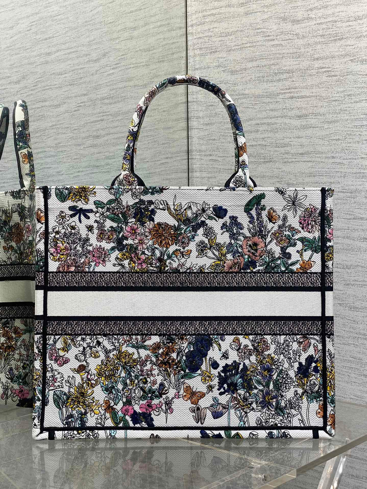 D-Book Tote
