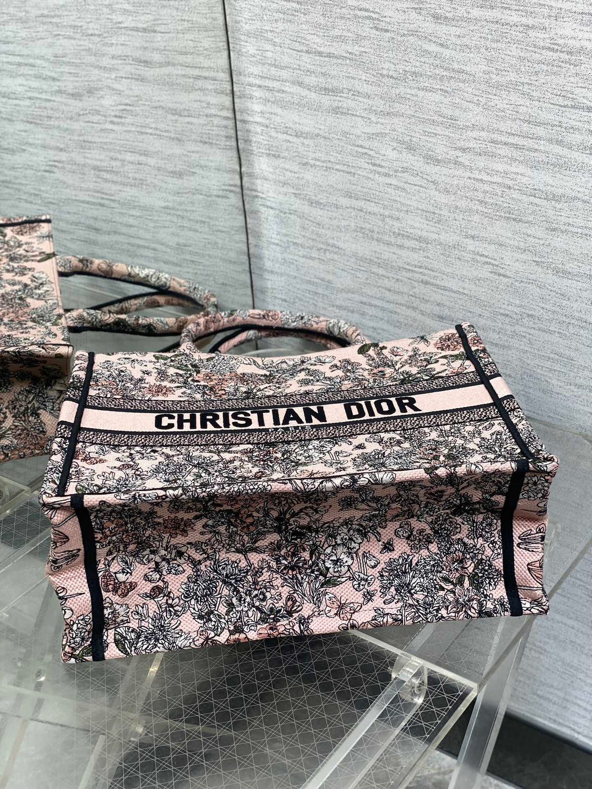 D-Book Tote