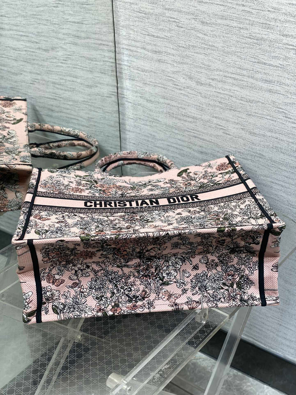D-Book Tote