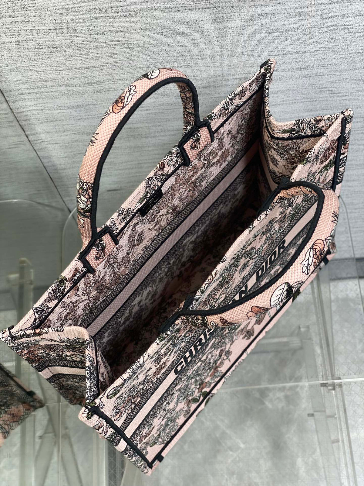 D-Book Tote