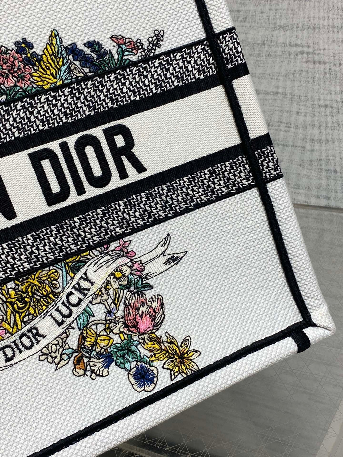 D-Book Tote