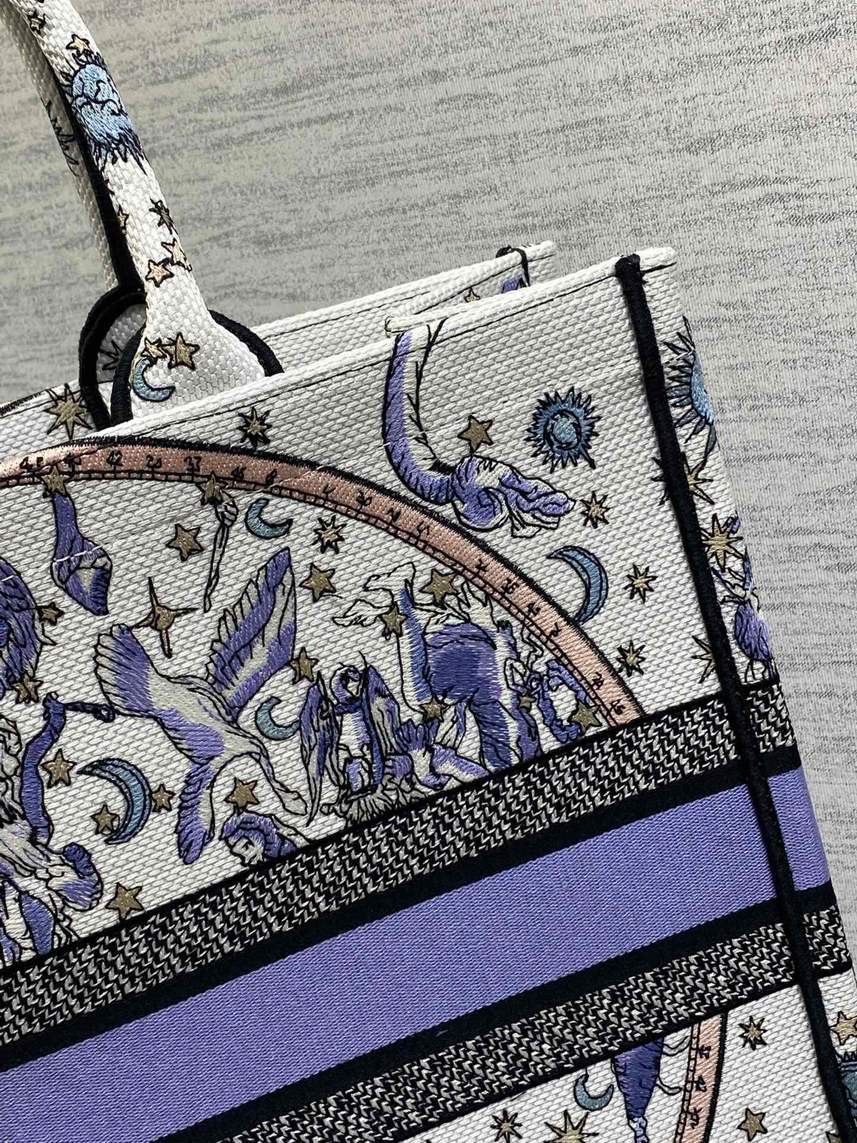 D-Book Tote