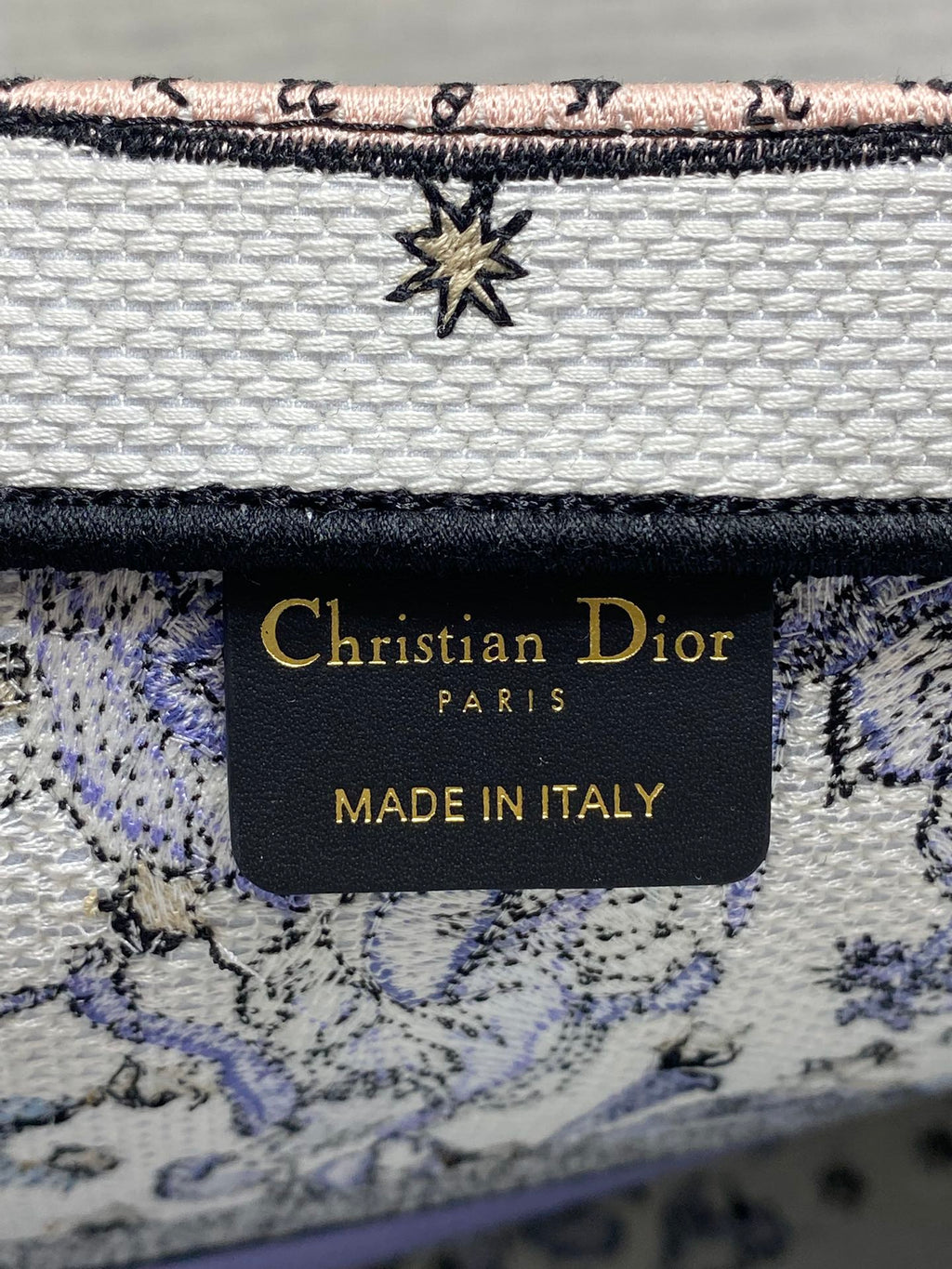 D-Book Tote