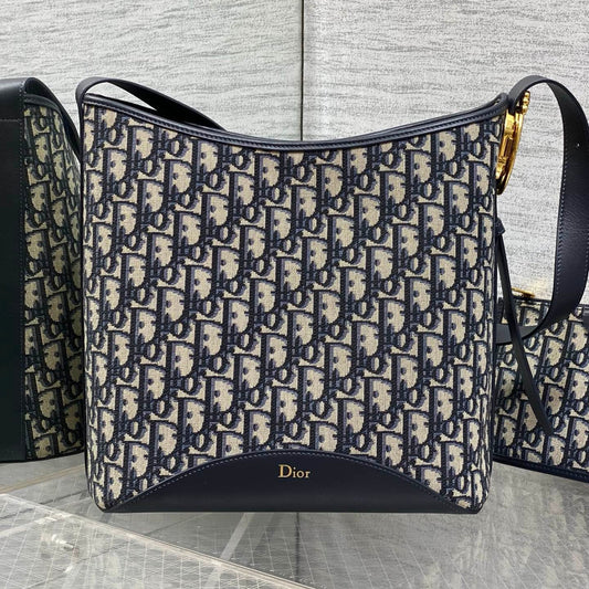 D-Book Tote