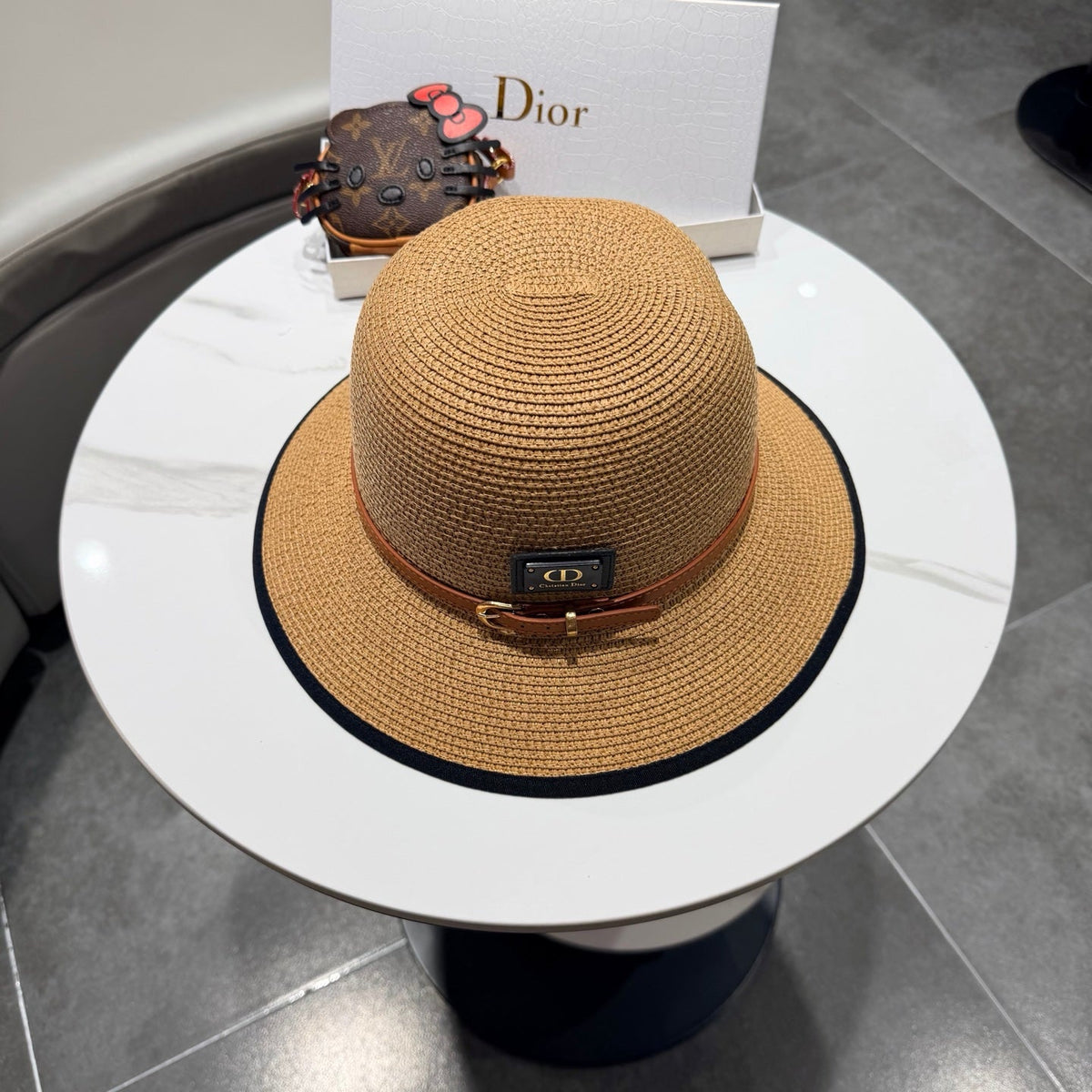 D-Cap