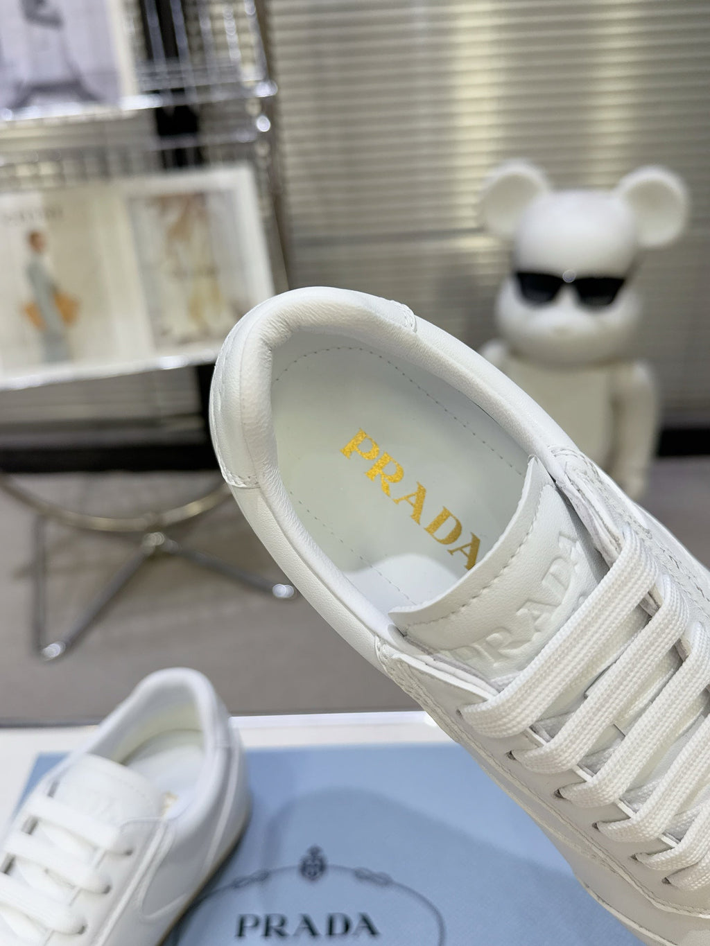 P-Sneakers