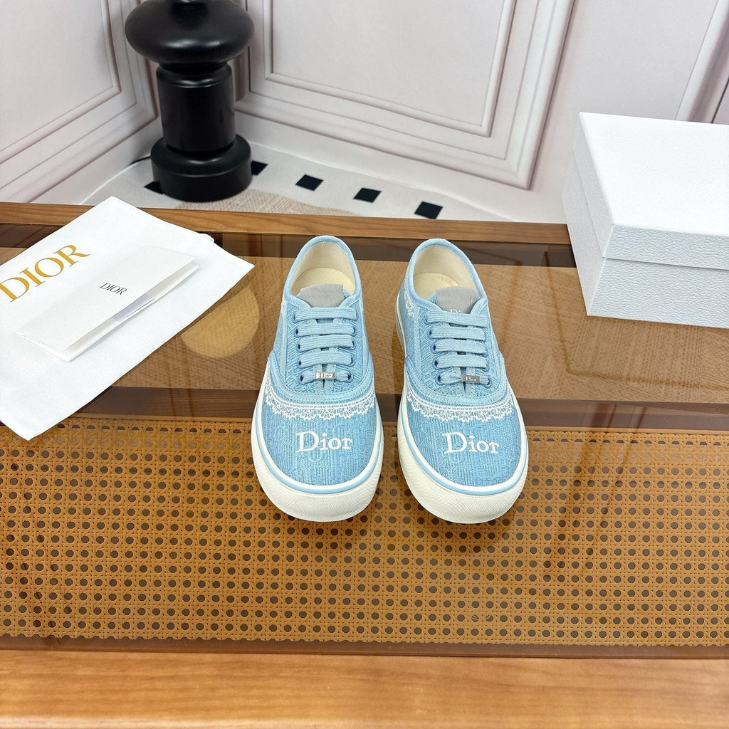 D-Sneakers