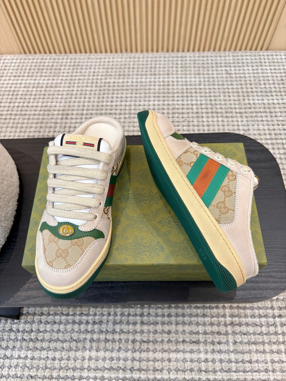 G-Sneakers