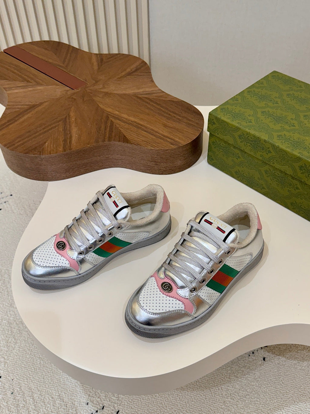 G-Sneakers