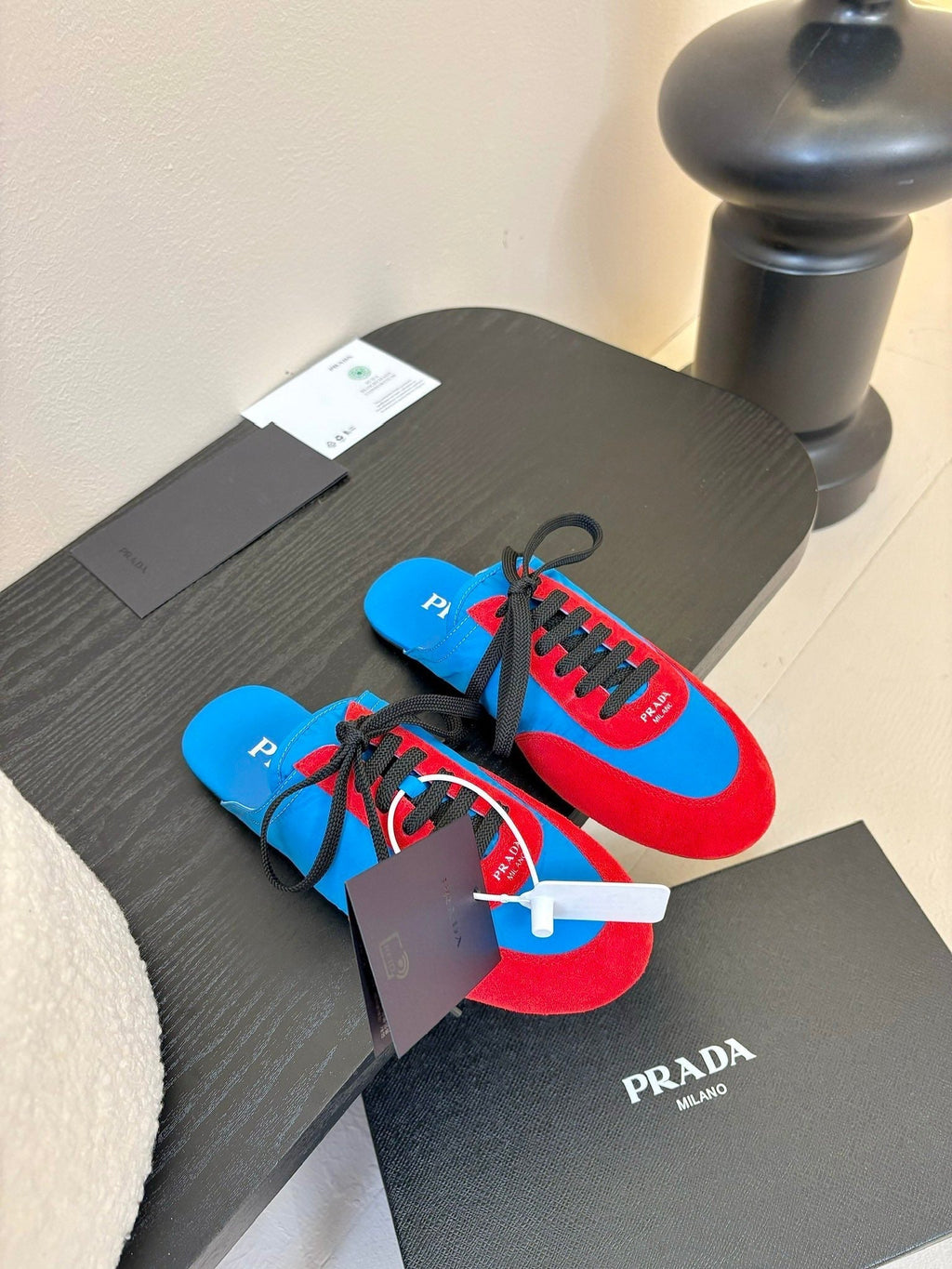P-Sneakers