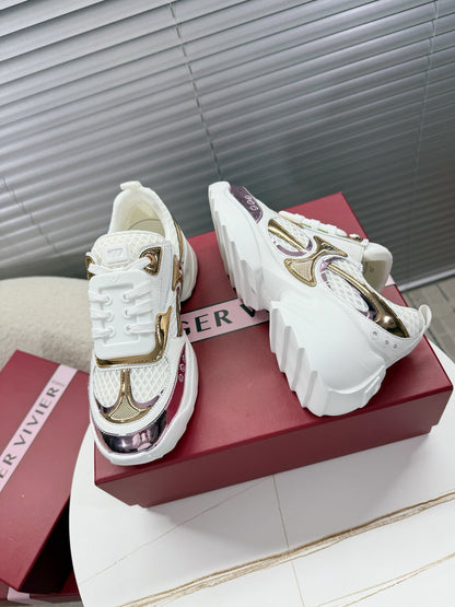 R-Sneakers